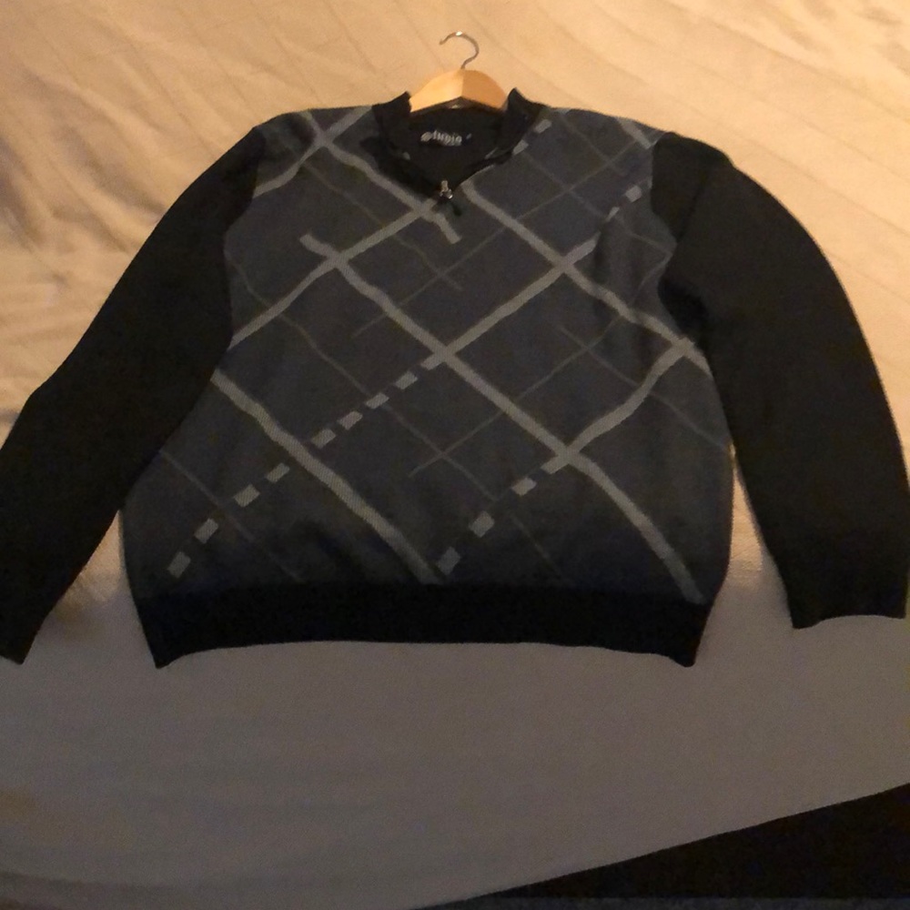 Sweater - Picture 2 of 3